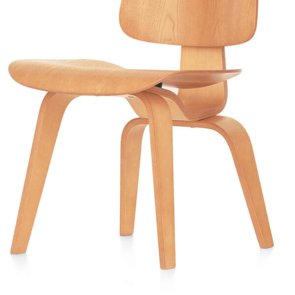 Eames Plywood Chair DCW