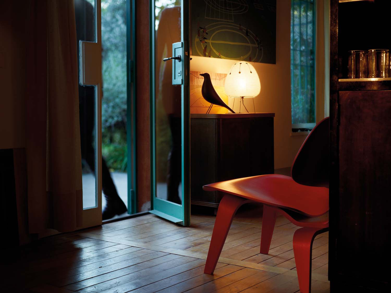 Eames Plywood Chair DCW
