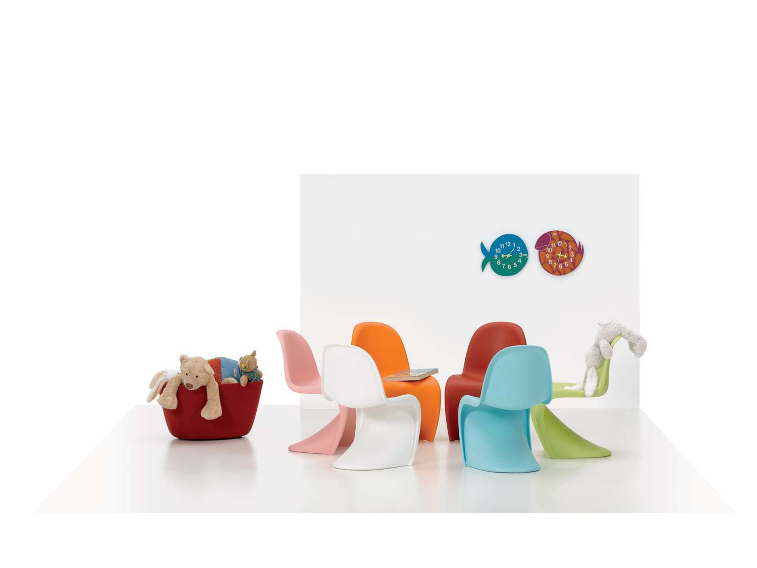 Fernando the Fish Zoo Timer and Panton Junior chair