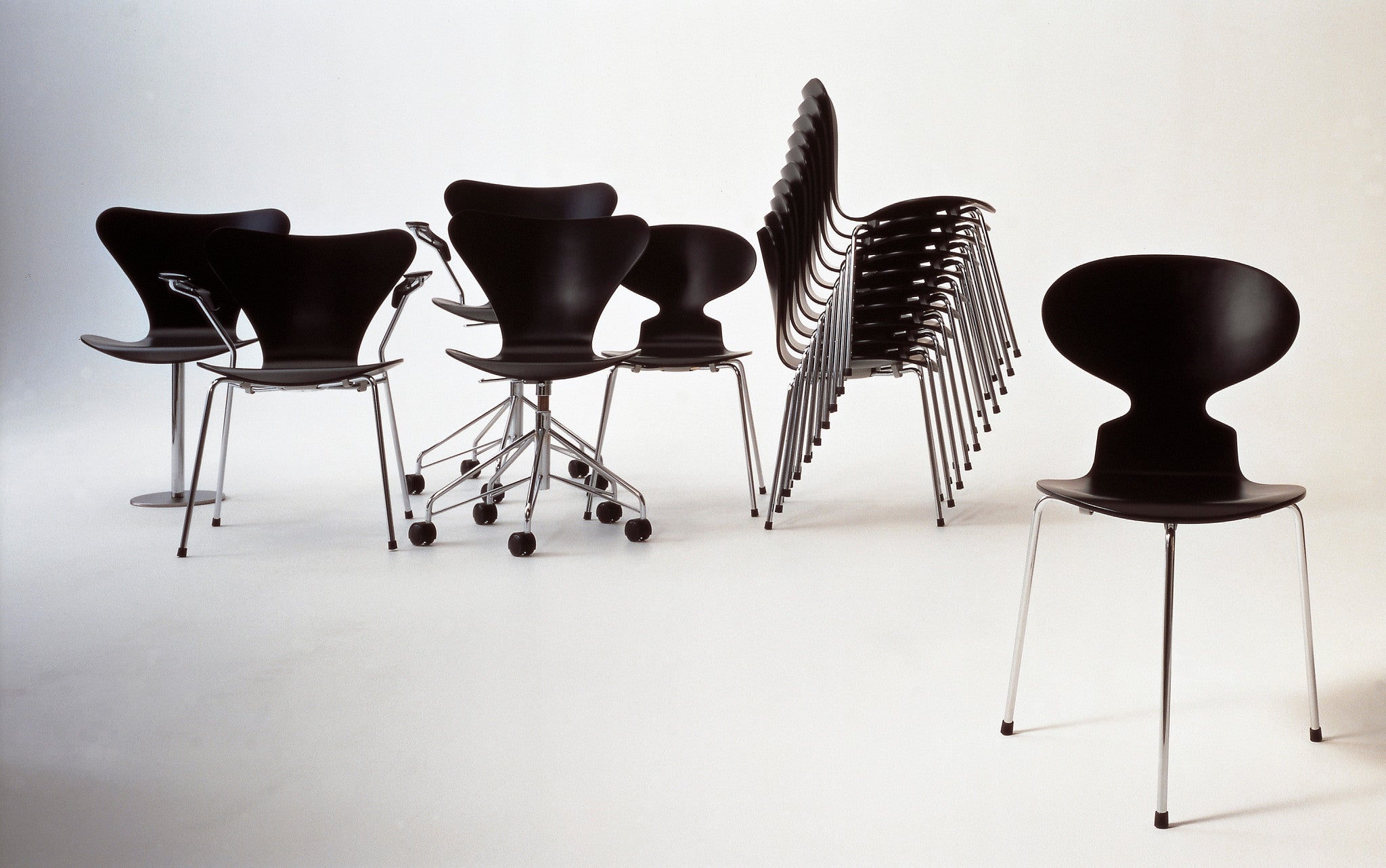 fritz-hansen-arne-jacobsen-ant-chair-3100-black fritz-hansen-arne-jacobsen-ant-chair-3100-black