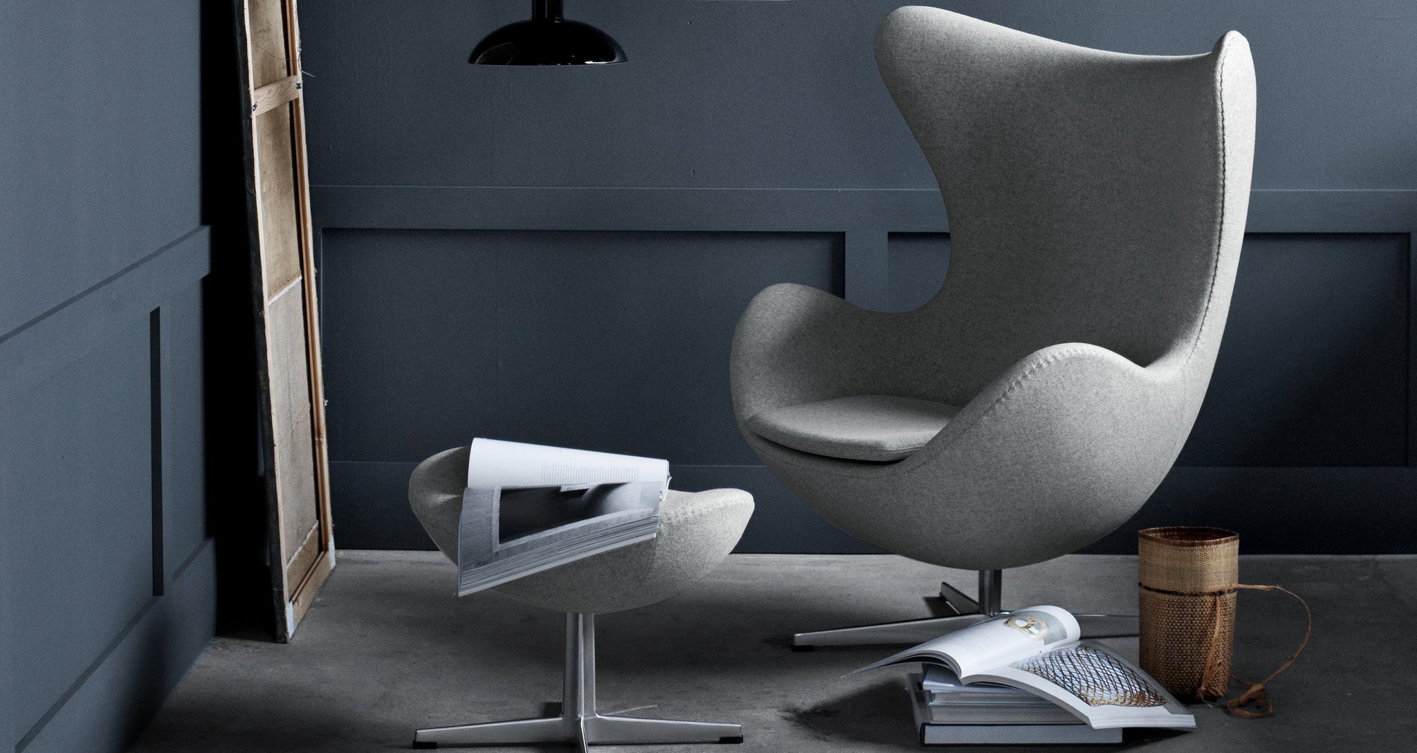 Arne Jacobsen Egg chair, grey fabric