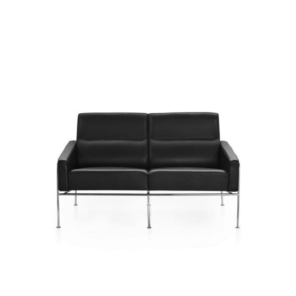 Fritz Hansen 3300 2-Seater Sofa, black leather