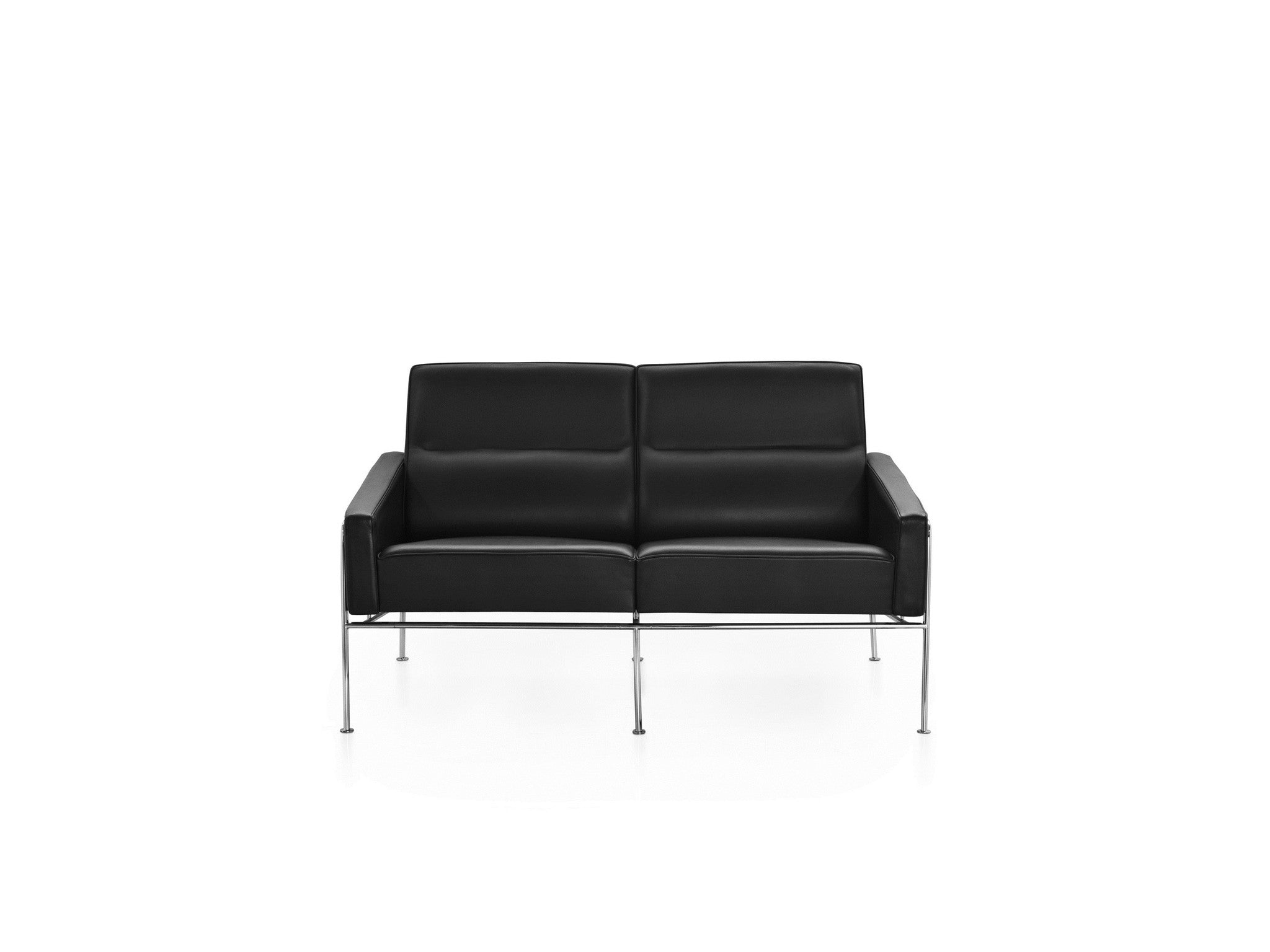 Fritz Hansen 3300 2-Seater Sofa, black leather Fritz Hansen 3300 2-Seater Sofa, black leather