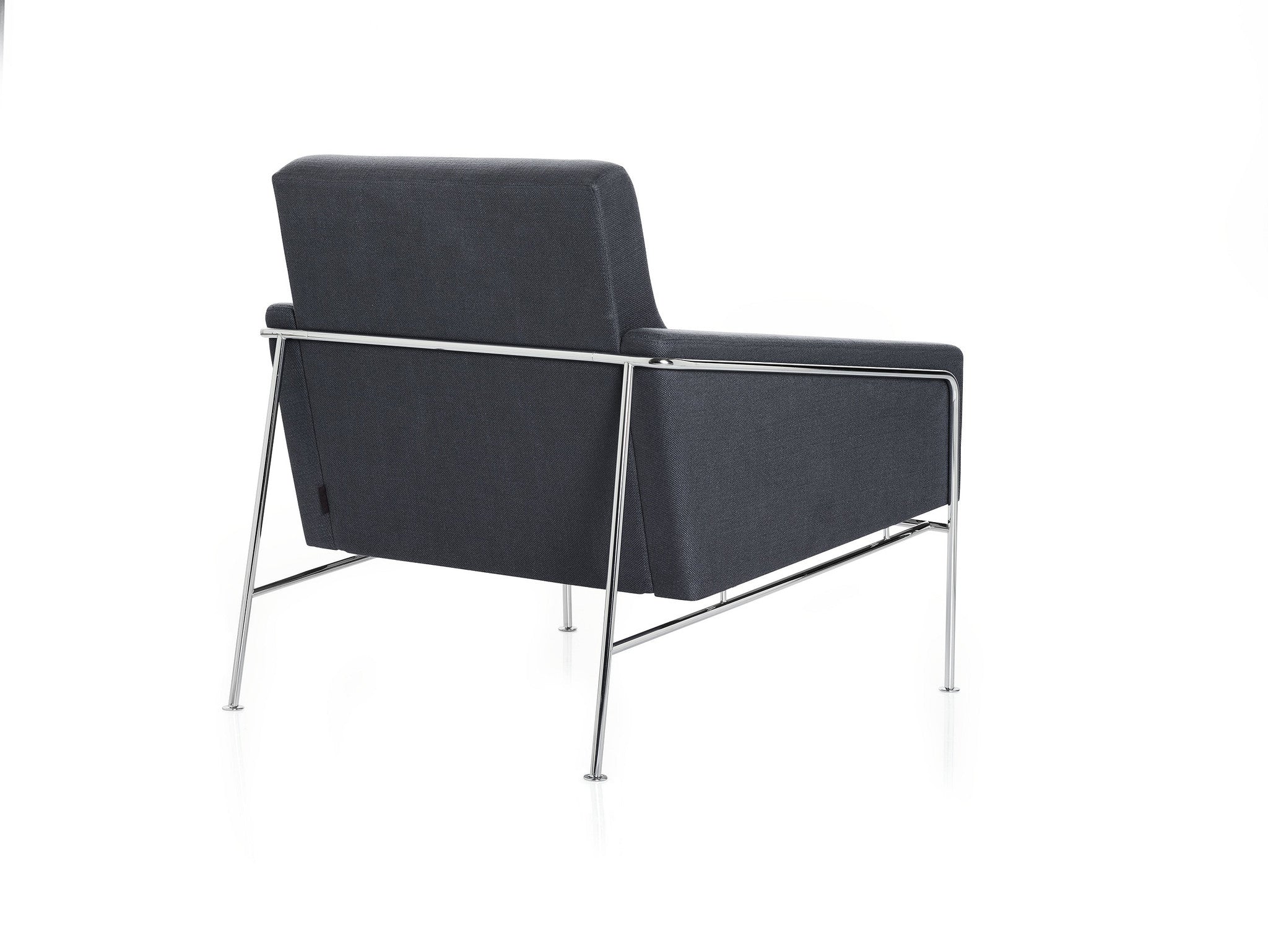Fritz Hansen Series 3300 Easy Chair Fritz Hansen Series 3300 Easy Chair