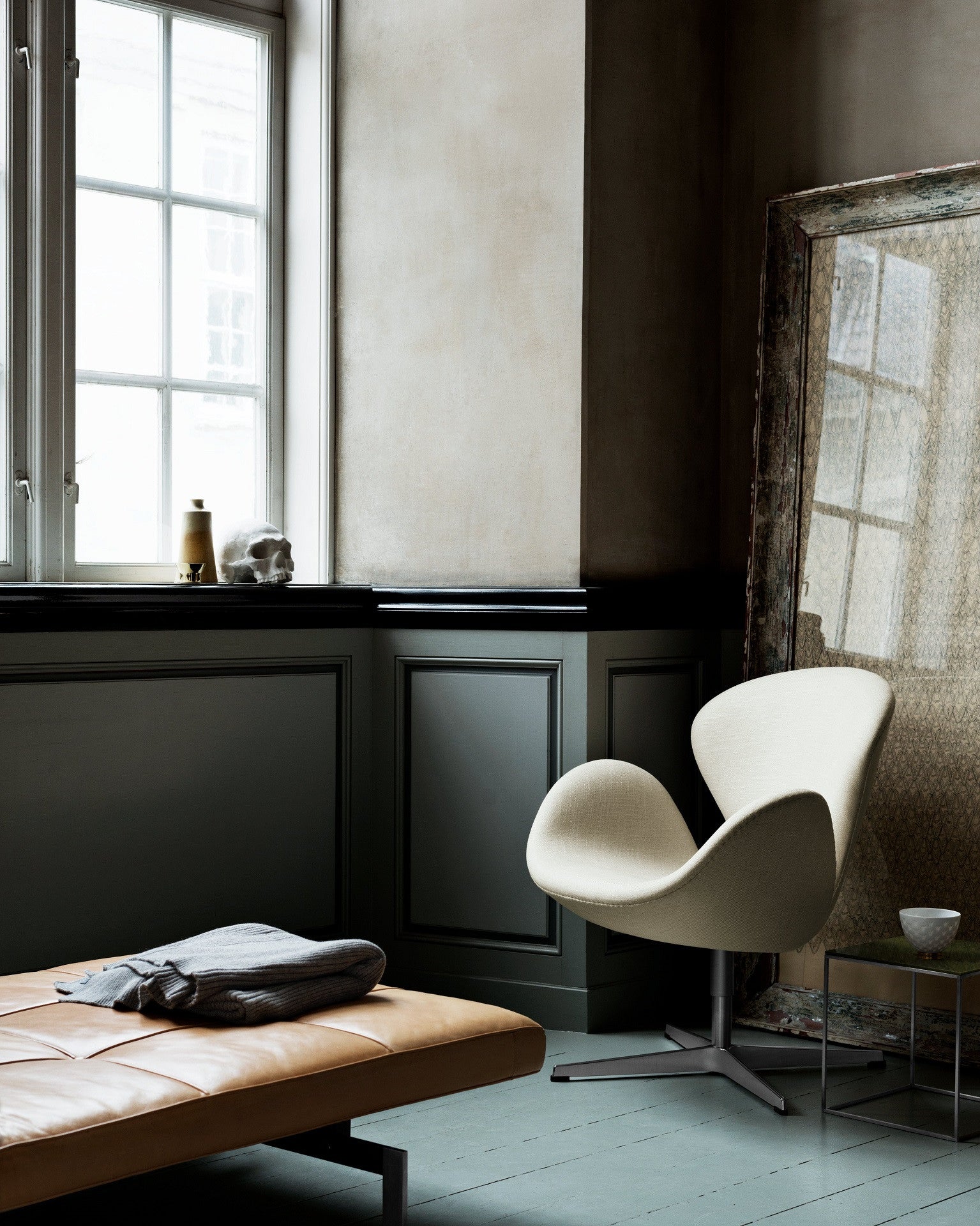 Arne Jacobsen Swan chair