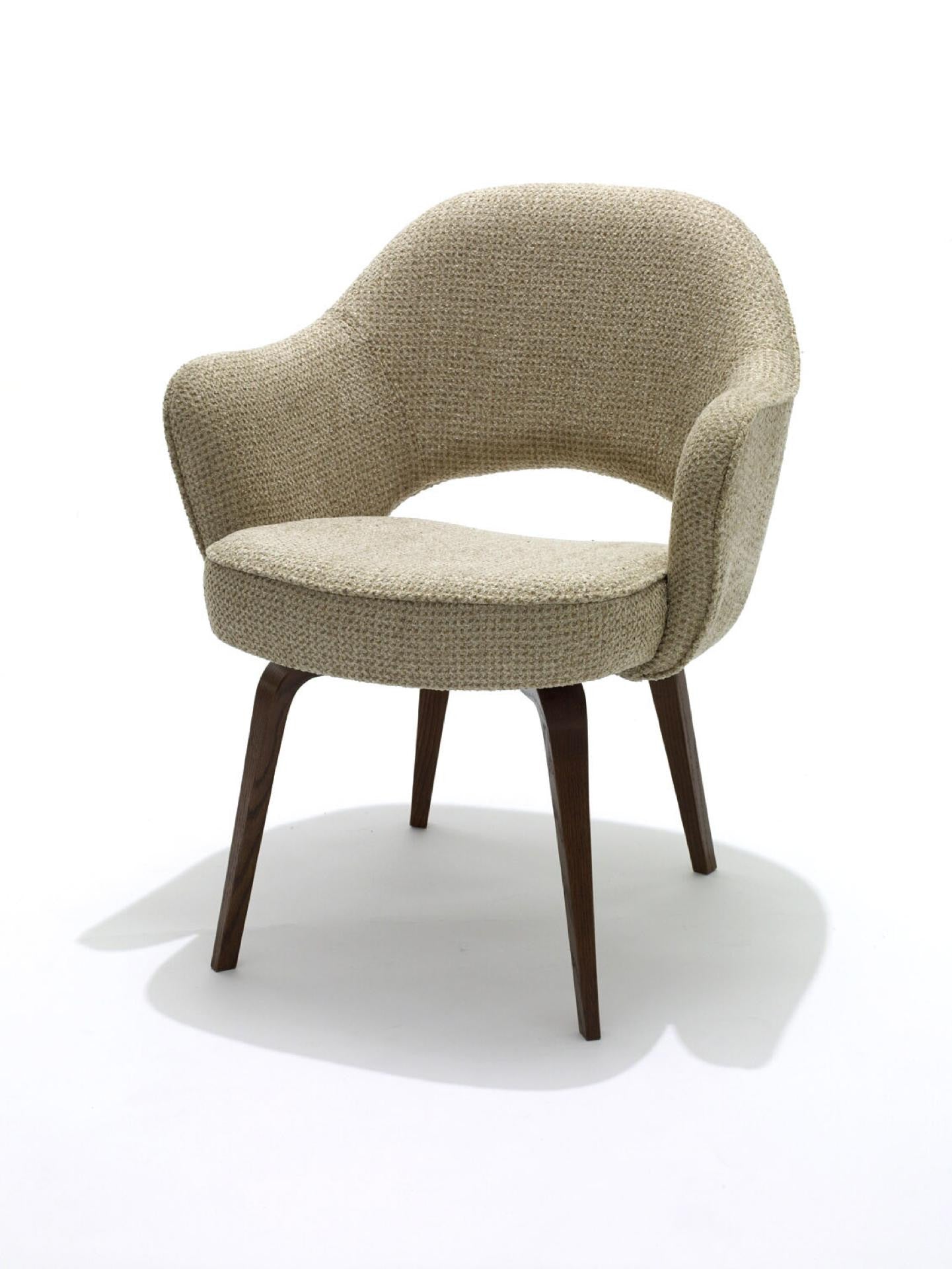 Saarinen Conference Armchair, beige Saarinen Conference Armchair, beige