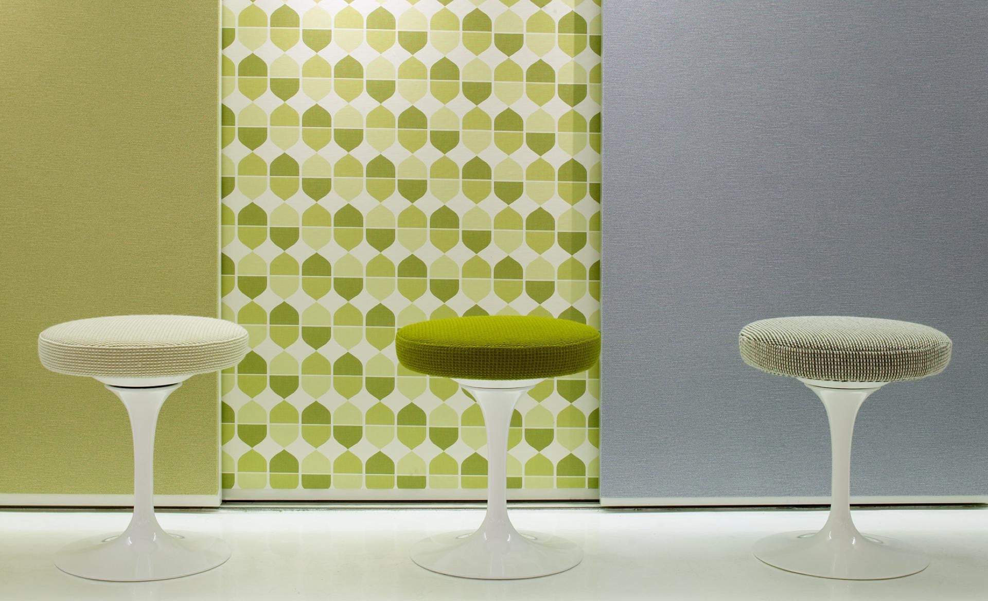 Tulip Swivel Stool