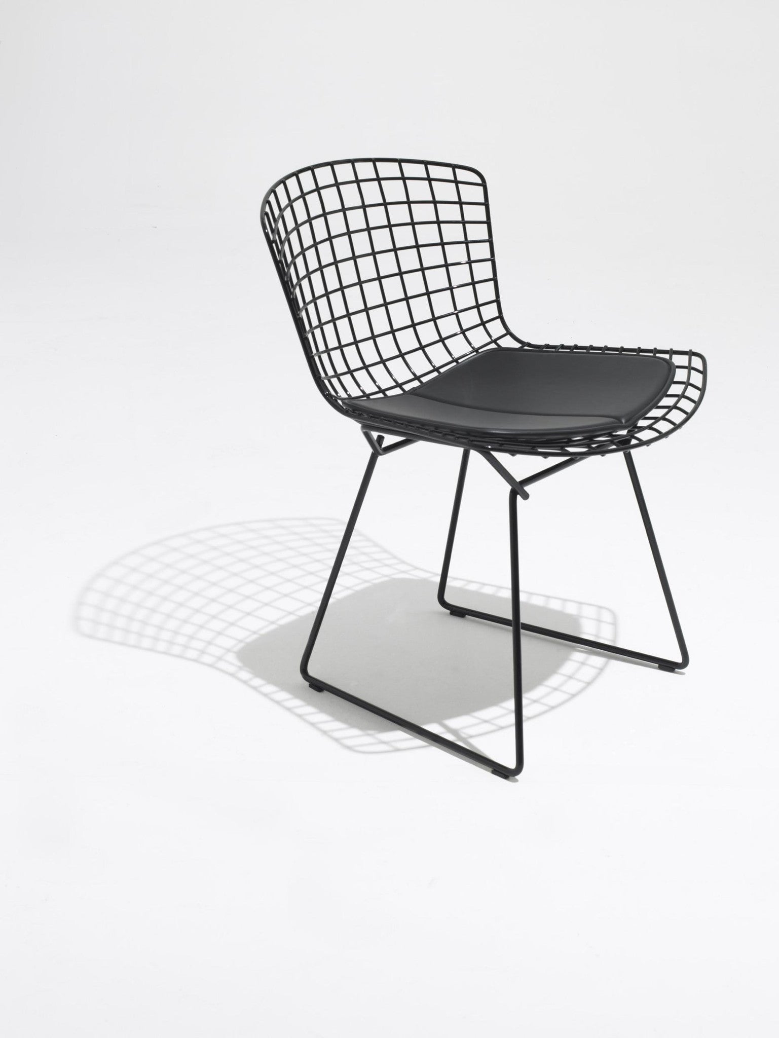 Bertoia Side Chair Outdoor in black