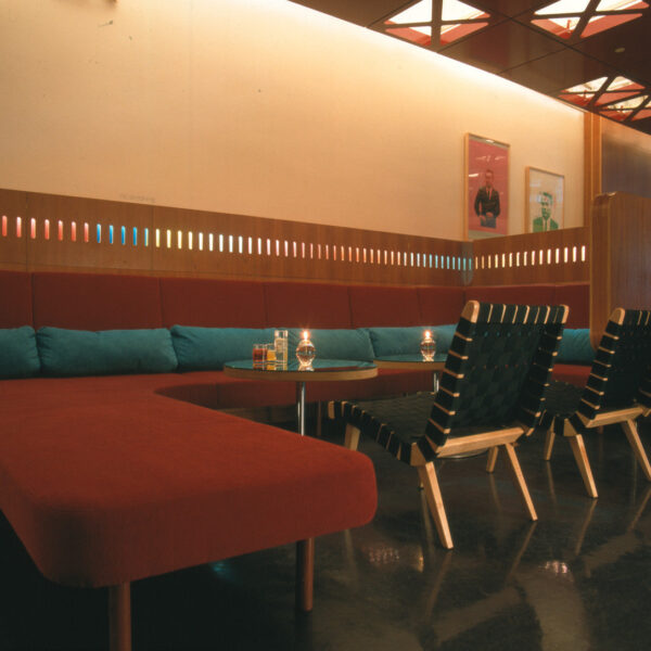 Risom Lounge Chair