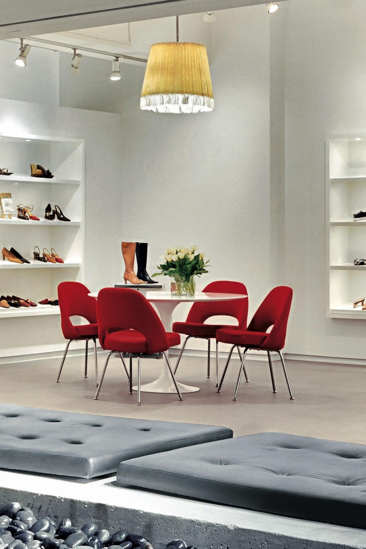Saarinen Conference Chair no arms