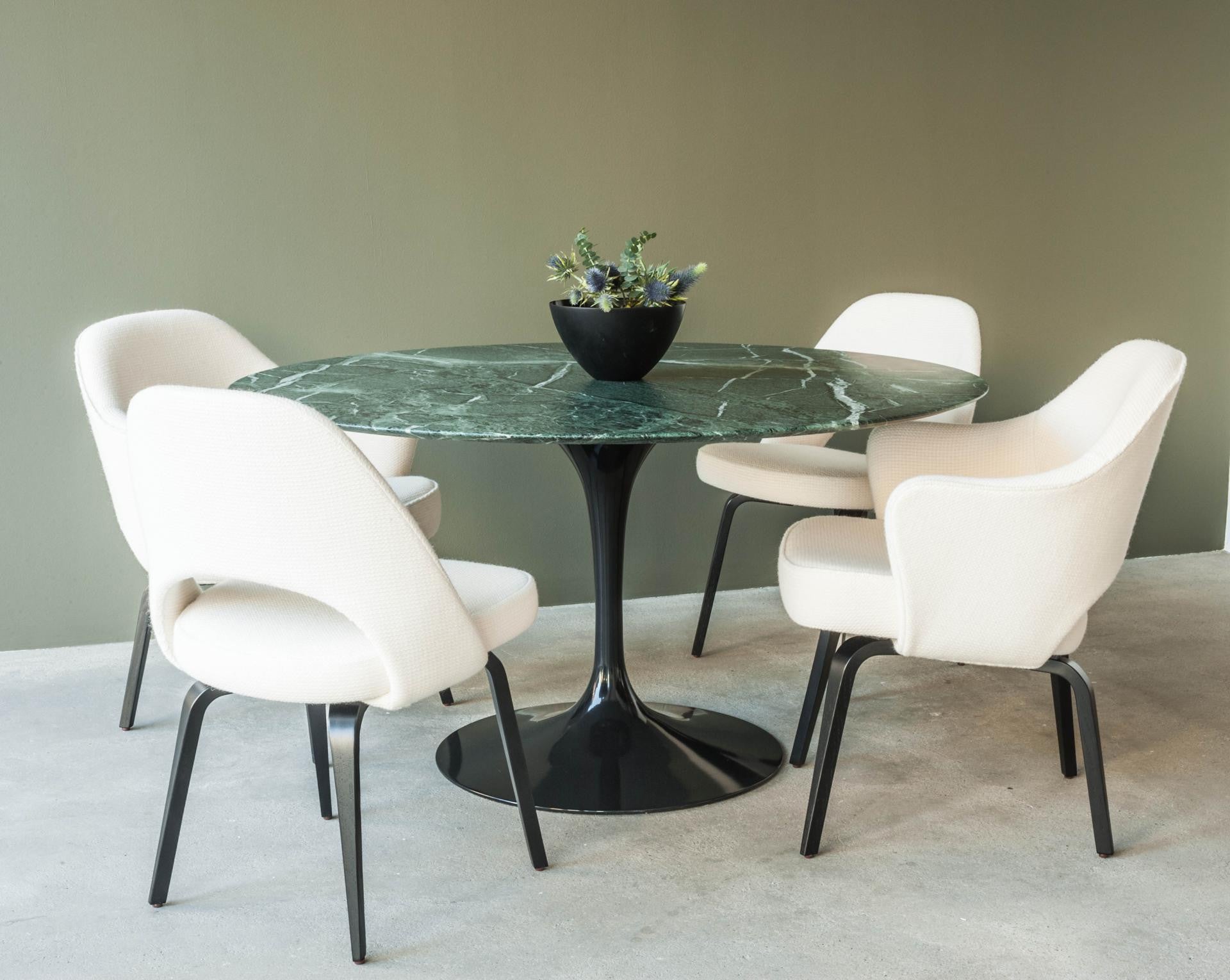 knoll-eero-saarinen-tulip-round-verdi-alpi-marble-top-black-base knoll-eero-saarinen-tulip-round-verdi-alpi-marble-top-black-base