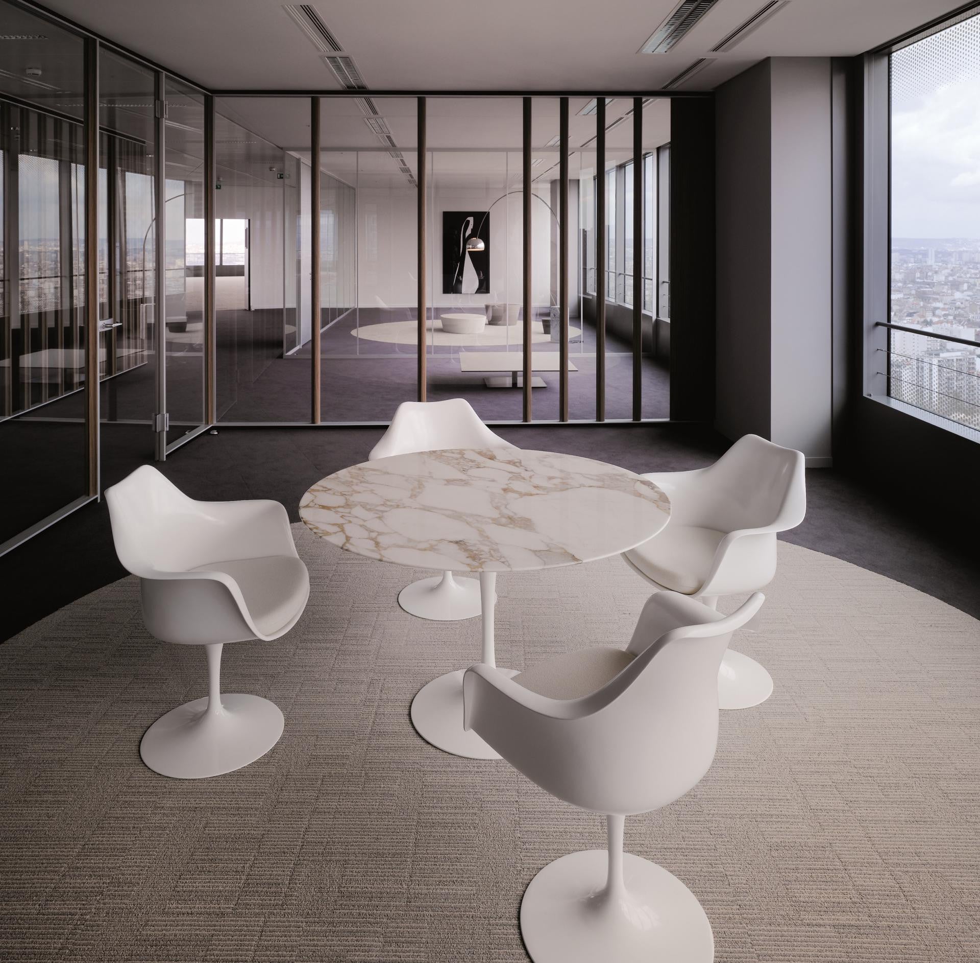 knoll-eero-saarinen-tulip-round-arabescato-marble-top-white-base knoll-eero-saarinen-tulip-round-arabescato-marble-top-white-base
