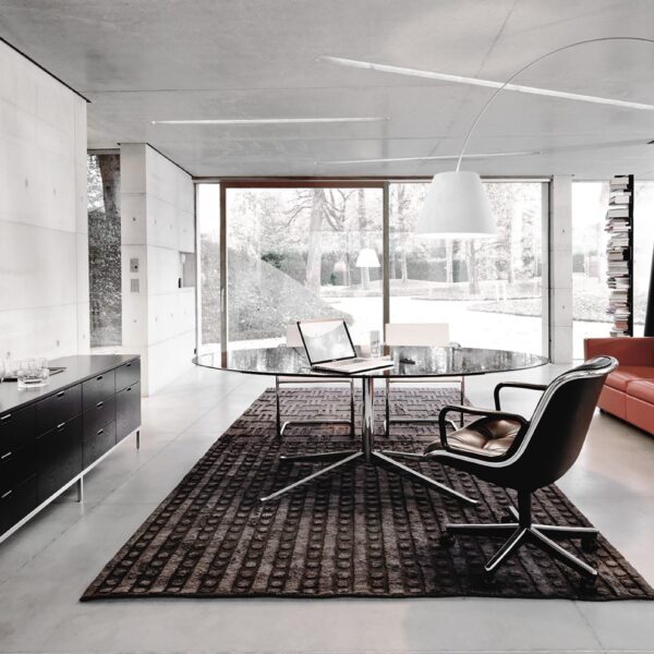 Florence Knoll Round Table