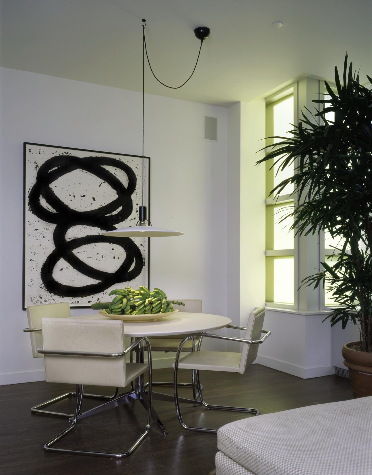 Florence Knoll Round Table