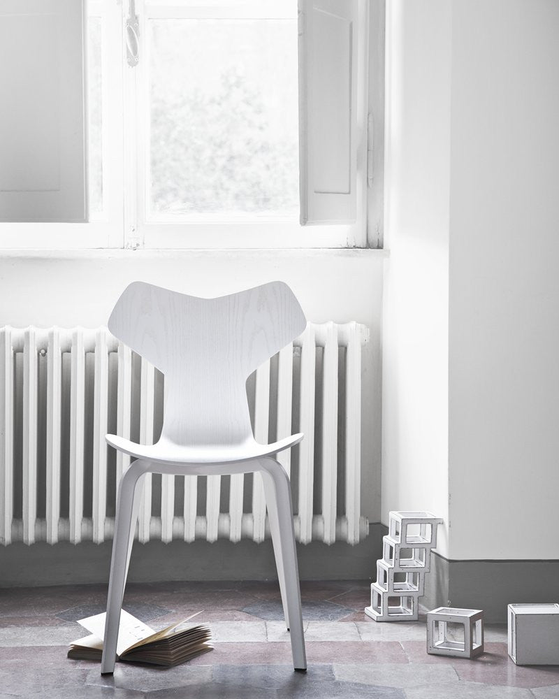 Grand Prix wooden legs, white coloured ash
