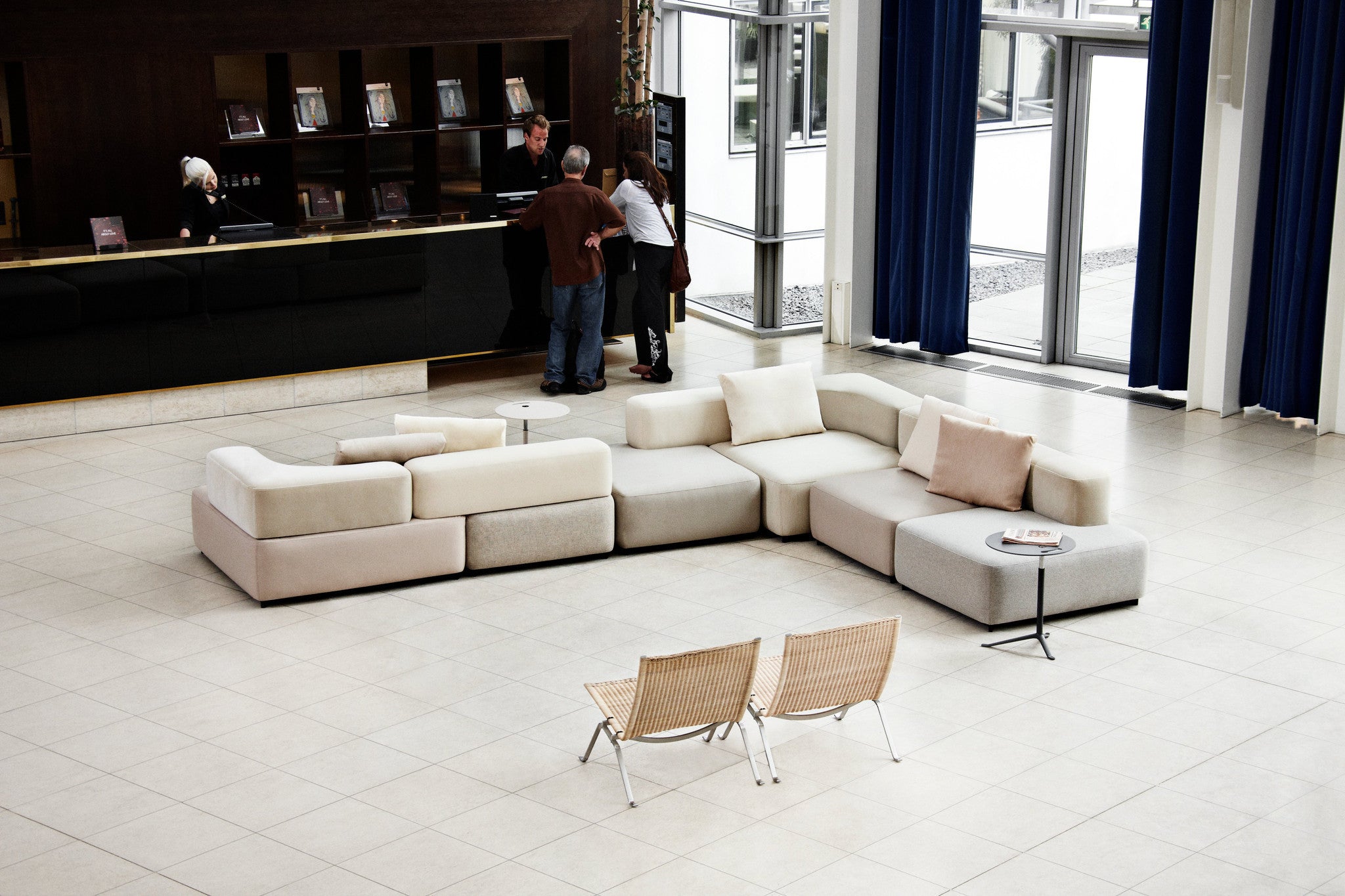 Alphabet sofa PL300, 3+ seater