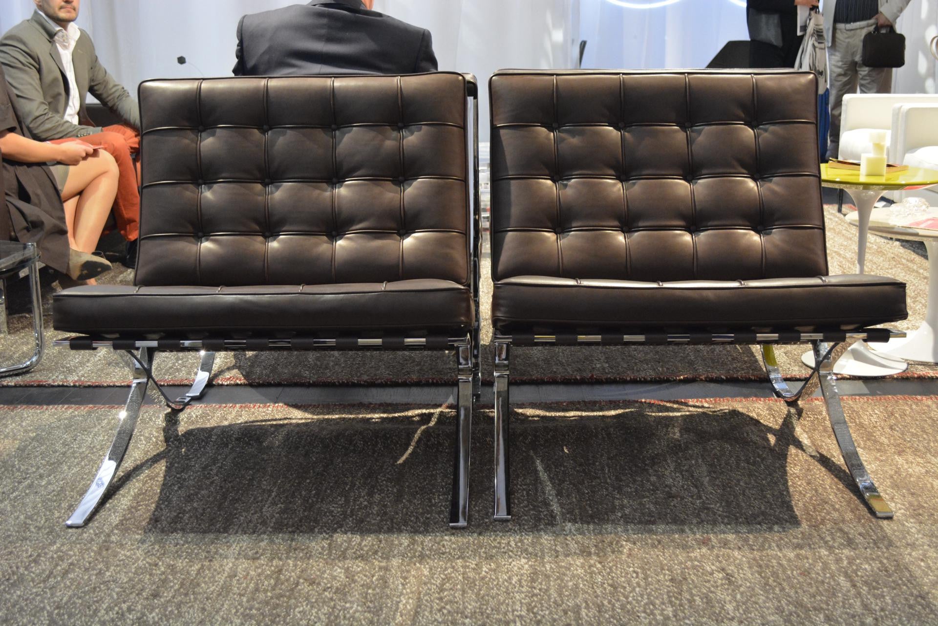 Mies van der Rohe Barcelona Relax chair, dark brown Venezia leather