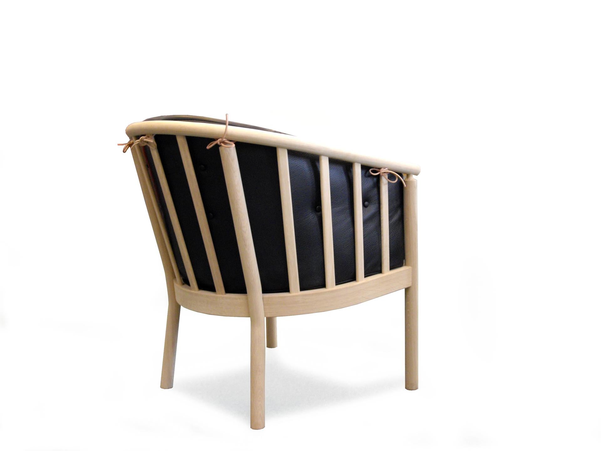 Bella Lux chair in leather Bella Lux chair in leather