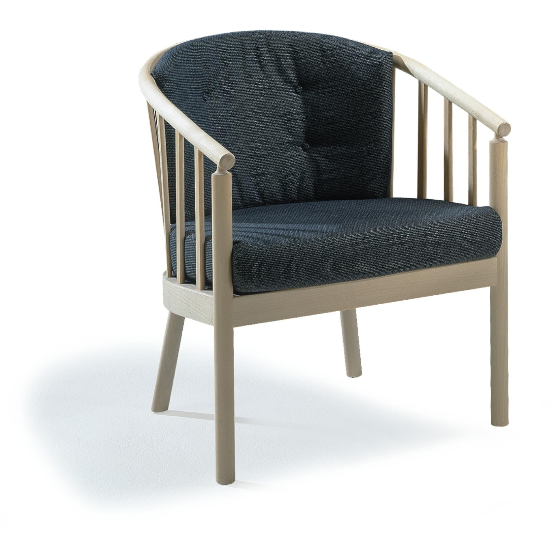 Bella chair in fabric Bella chair in fabric