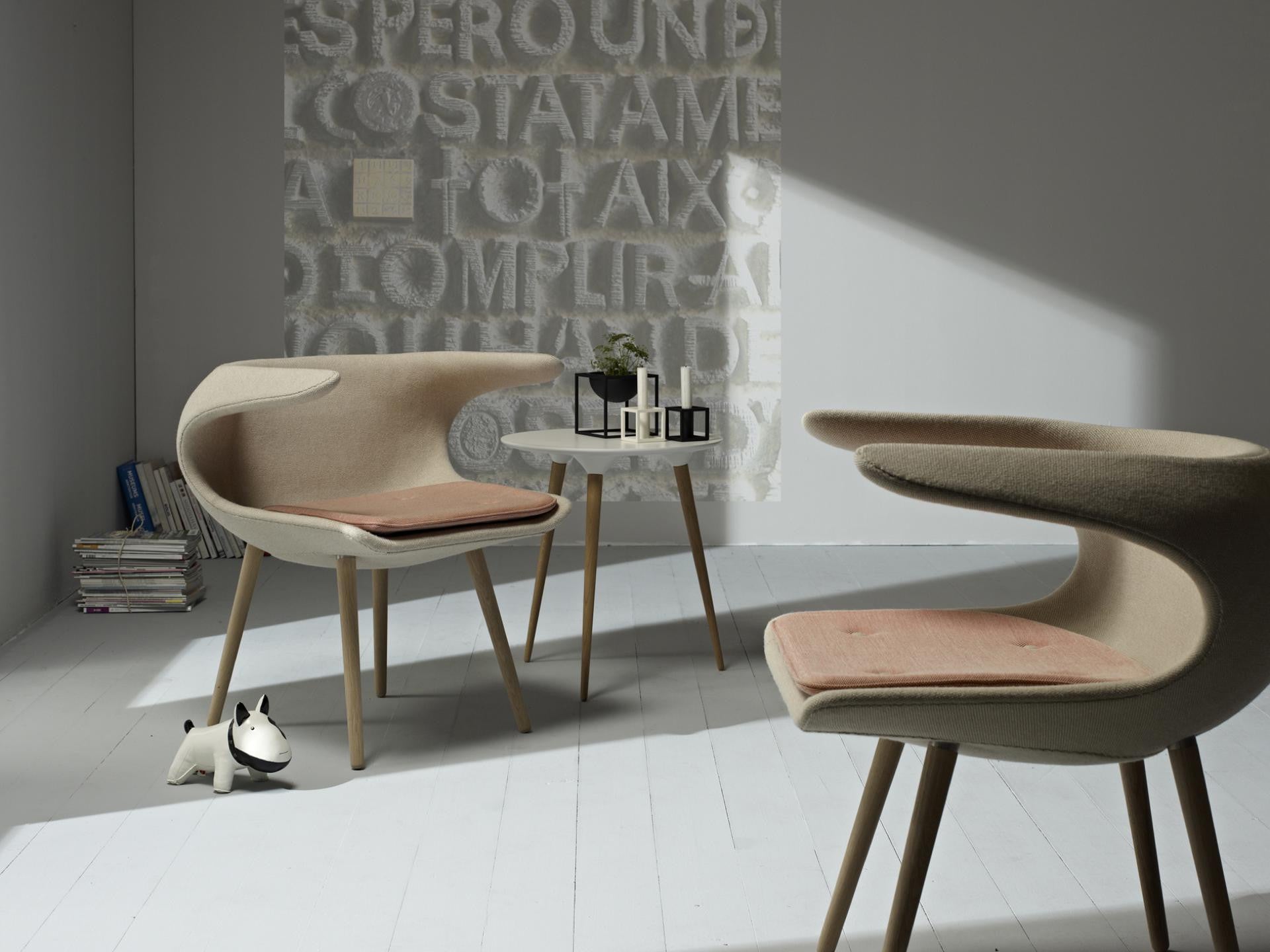 Frost Chair, beige shell and light pink cushions Frost Chair, beige shell and light pink cushions