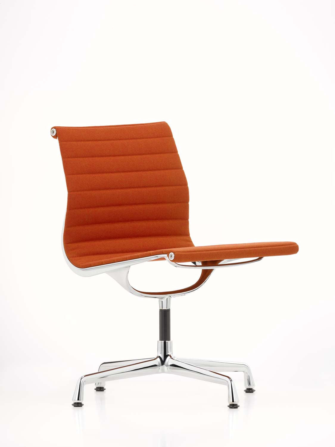 Eames Aluminium Chair EA 105 red fabric