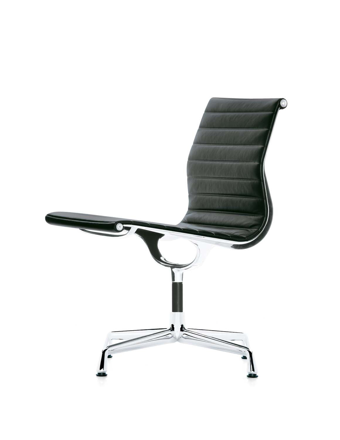 Eames Aluminium Chair EA 105, black leather