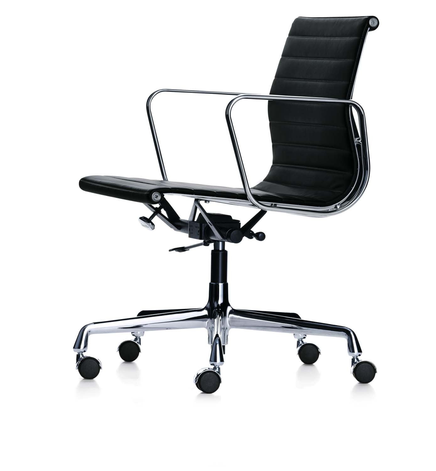 Eames Aluminium Chair EA 117 black leather