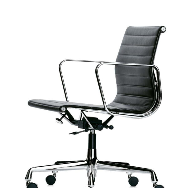 Eames Aluminium Chair EA 117 black leather