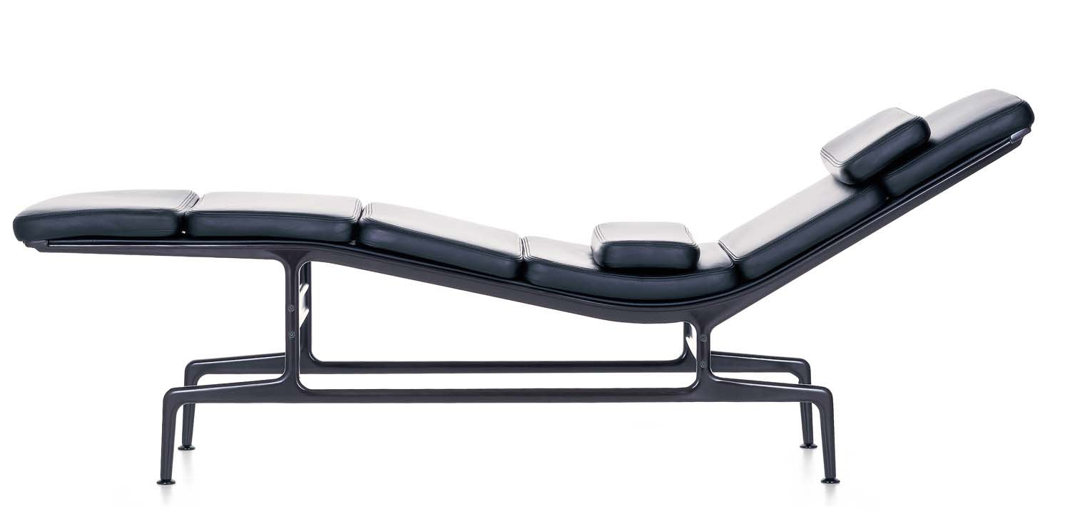 Eames Soft Pad Chaise ES 106