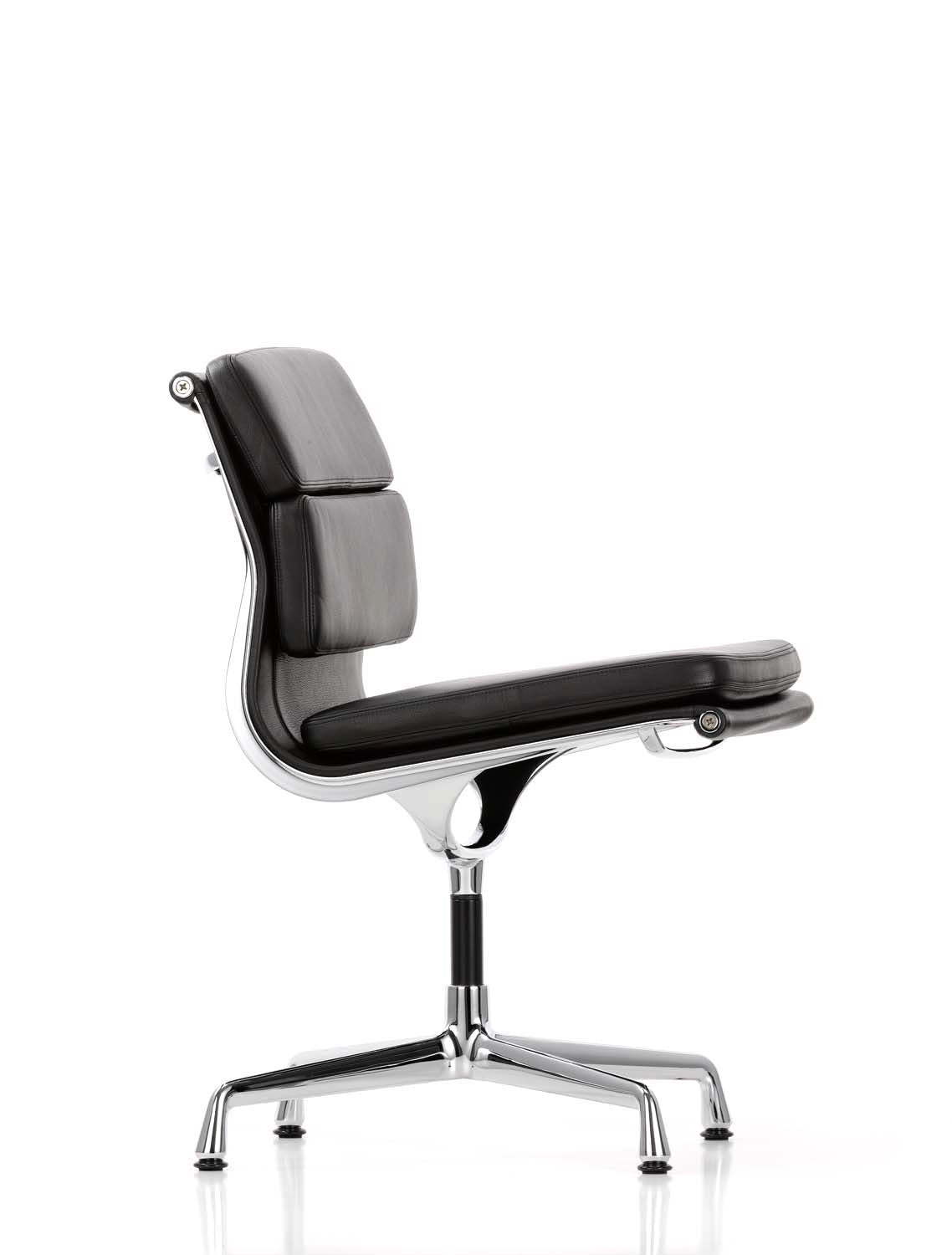 Eames Soft Pad Chair - EA 205