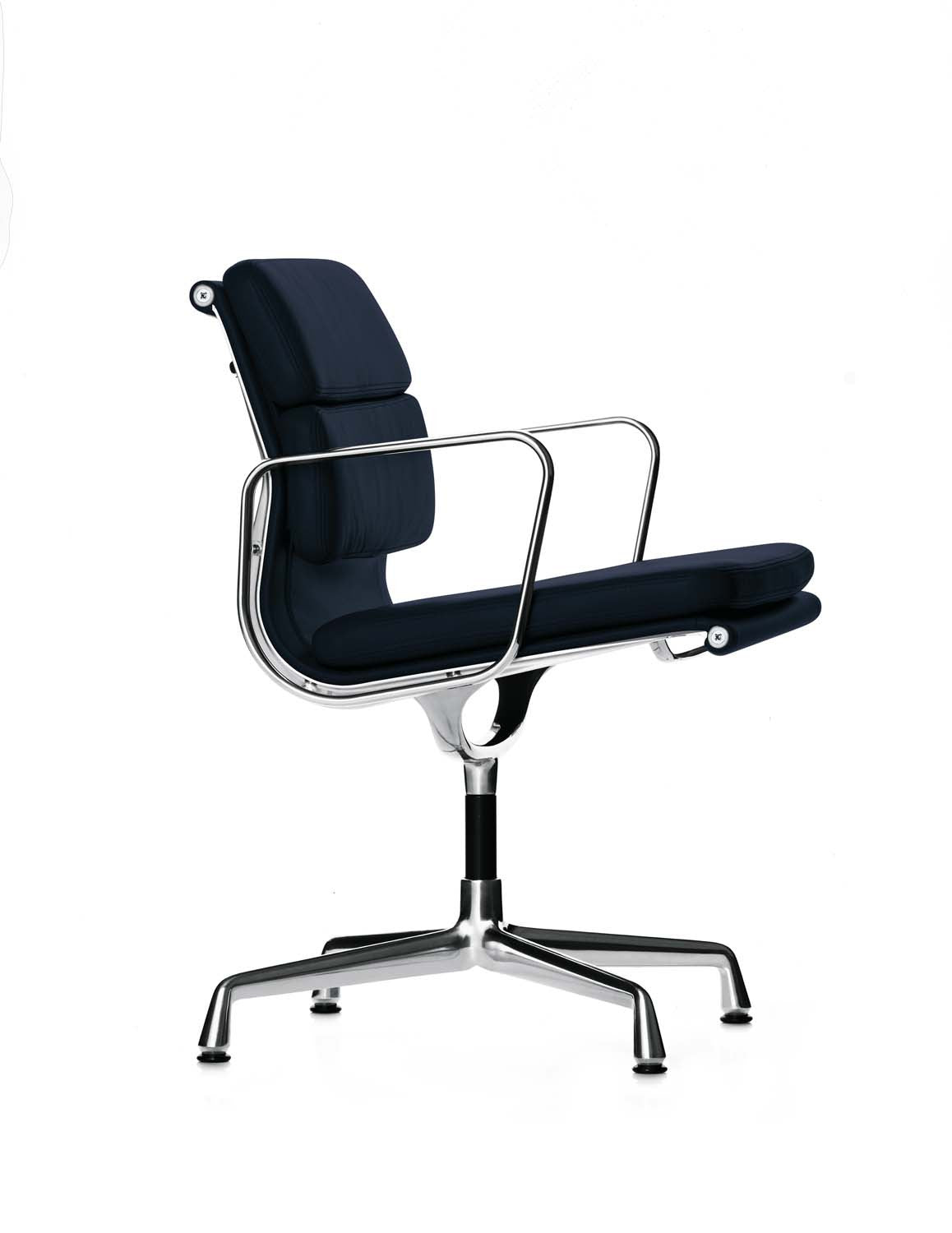 Eames Soft Pad Chair - EA 207