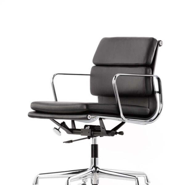 Eames Soft Pad Chair EA 217, black leather