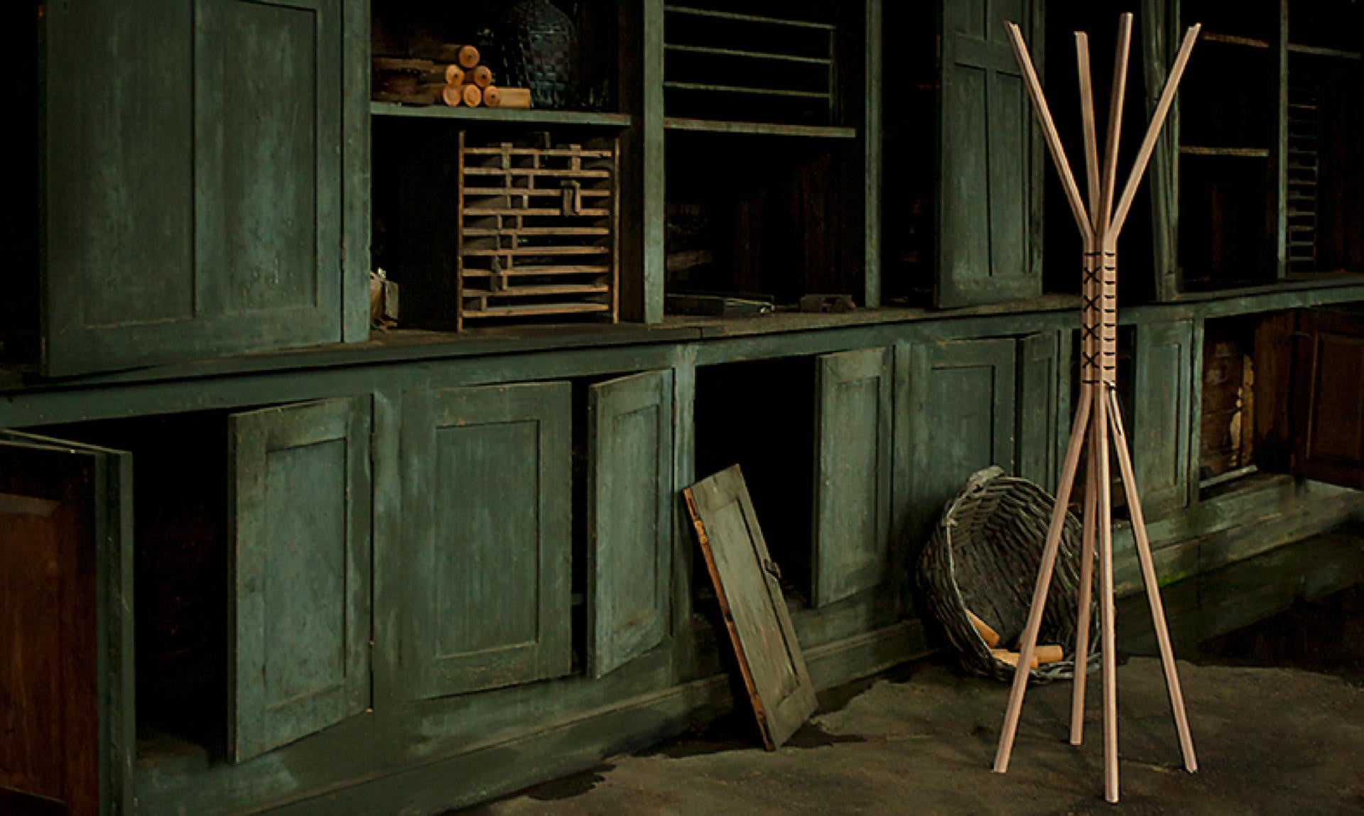 wewood-gud-coat-stand-cancan-oak-height-1700 wewood-gud-coat-stand-cancan-oak-height-1700