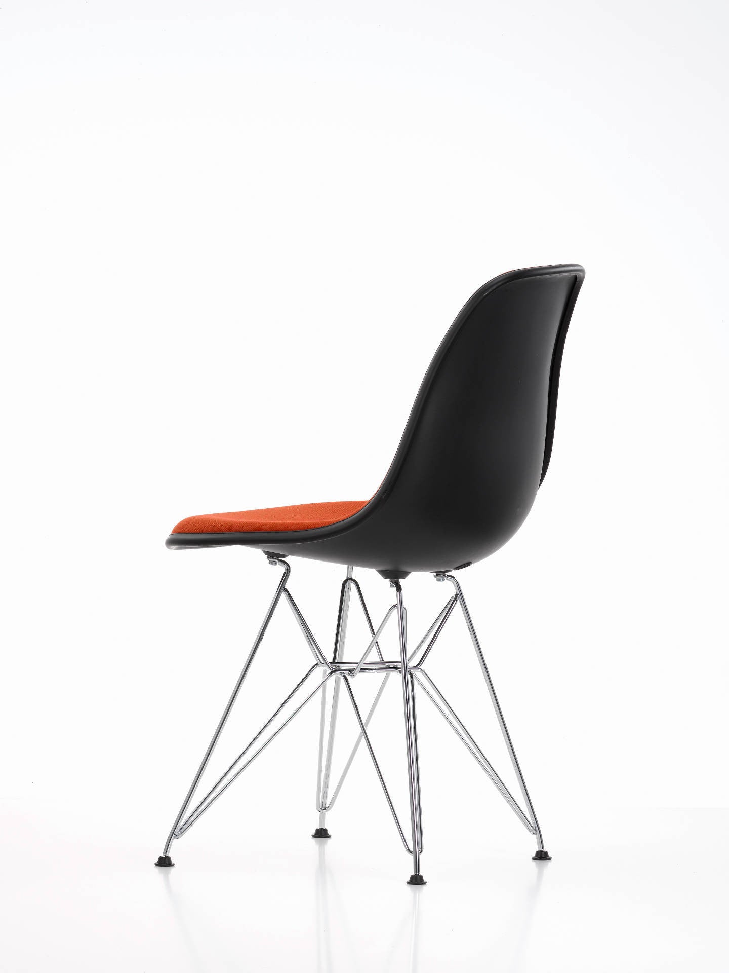 Eames DSR Chair Fully Upholstered Eames DSR Chair Fully Upholstered