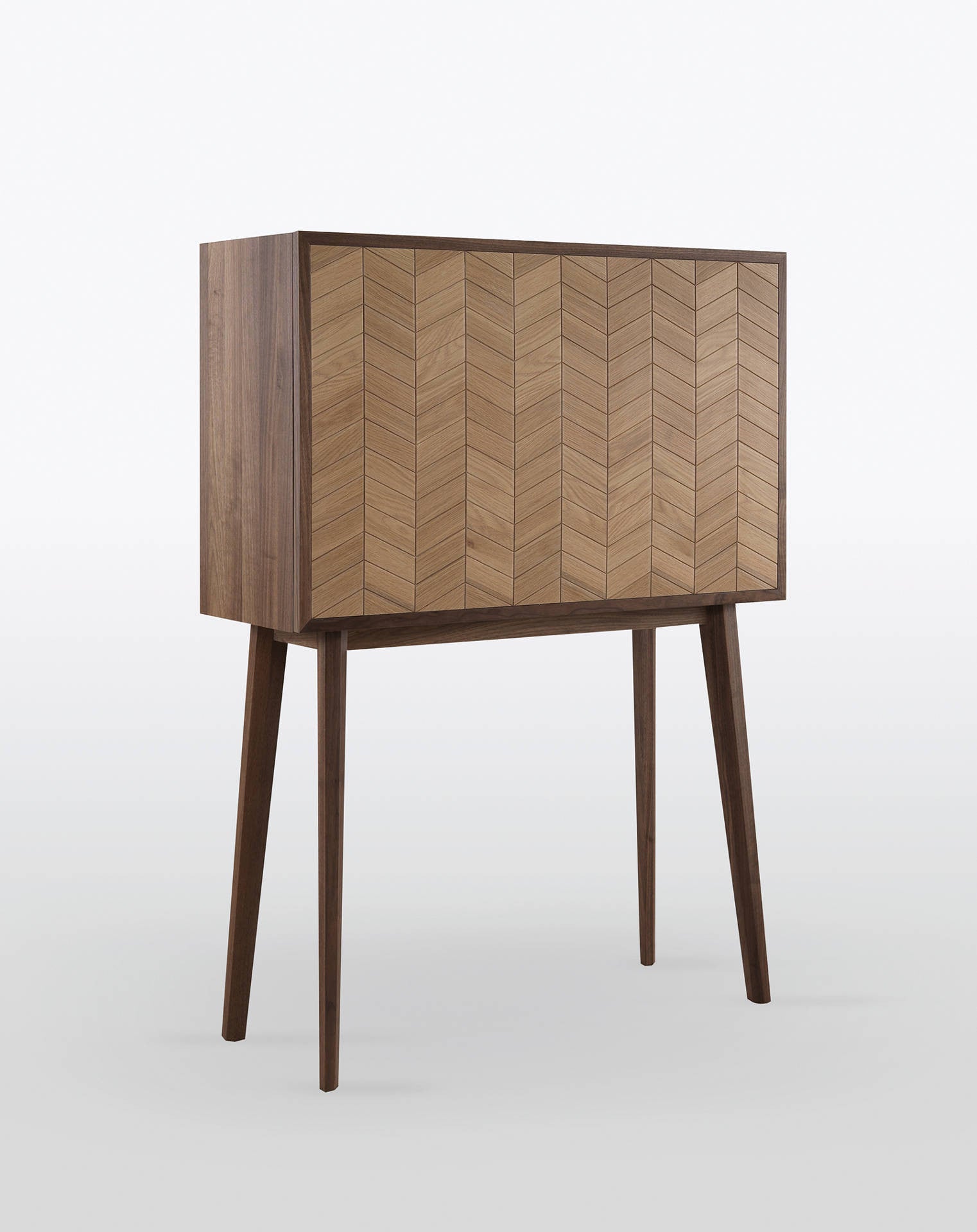 wewood-daniel-duarte-sideboard-mister-oak-walnut