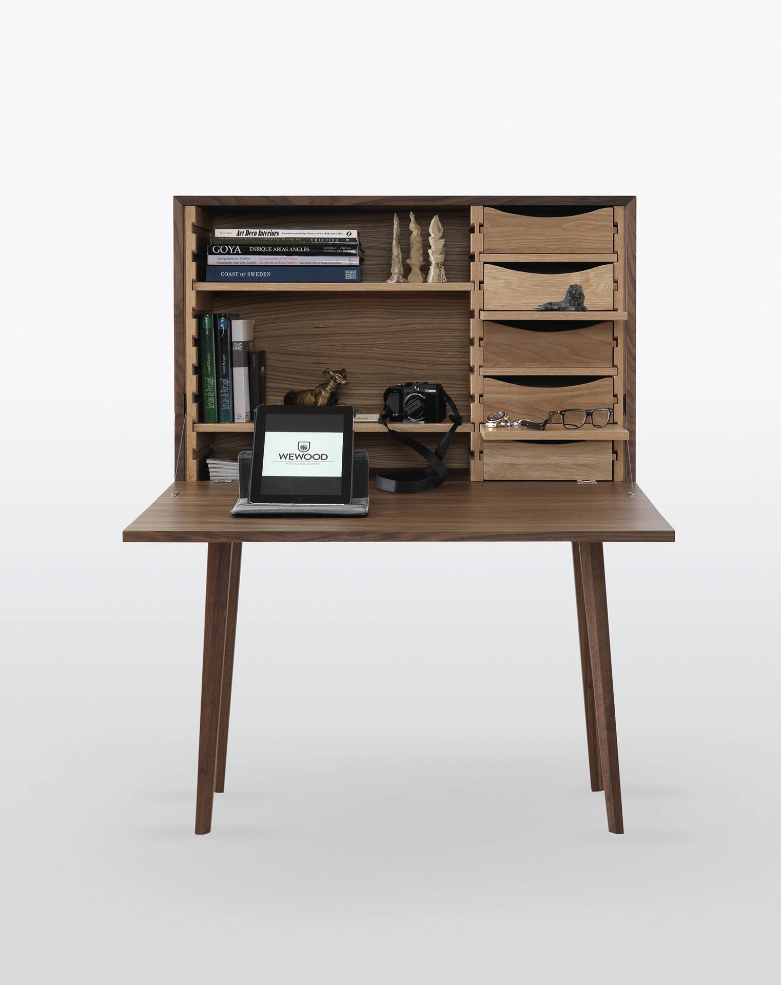wewood-daniel-duarte-sideboard-mister-oak-walnut