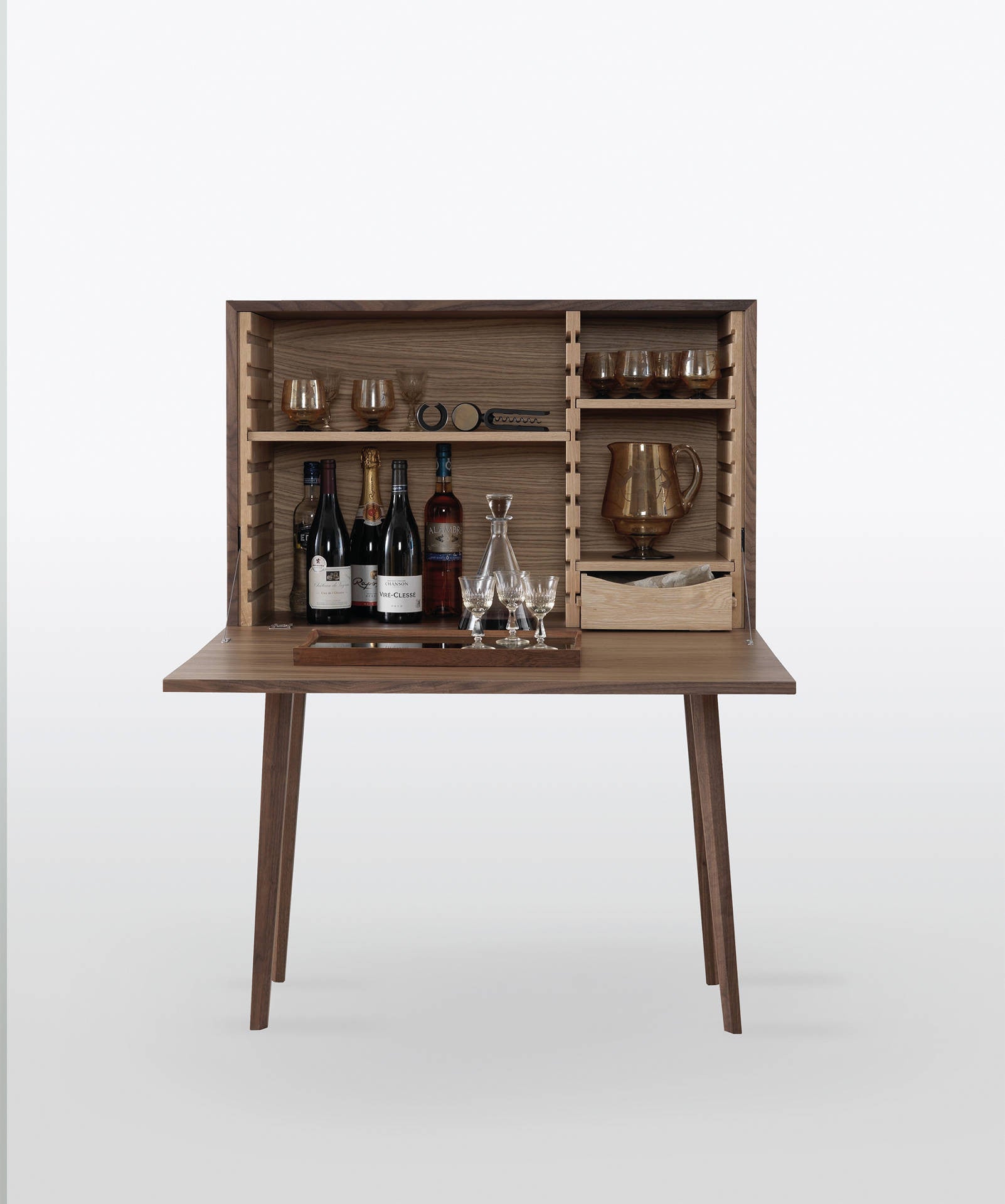 wewood-daniel-duarte-sideboard-mister-oak-walnut