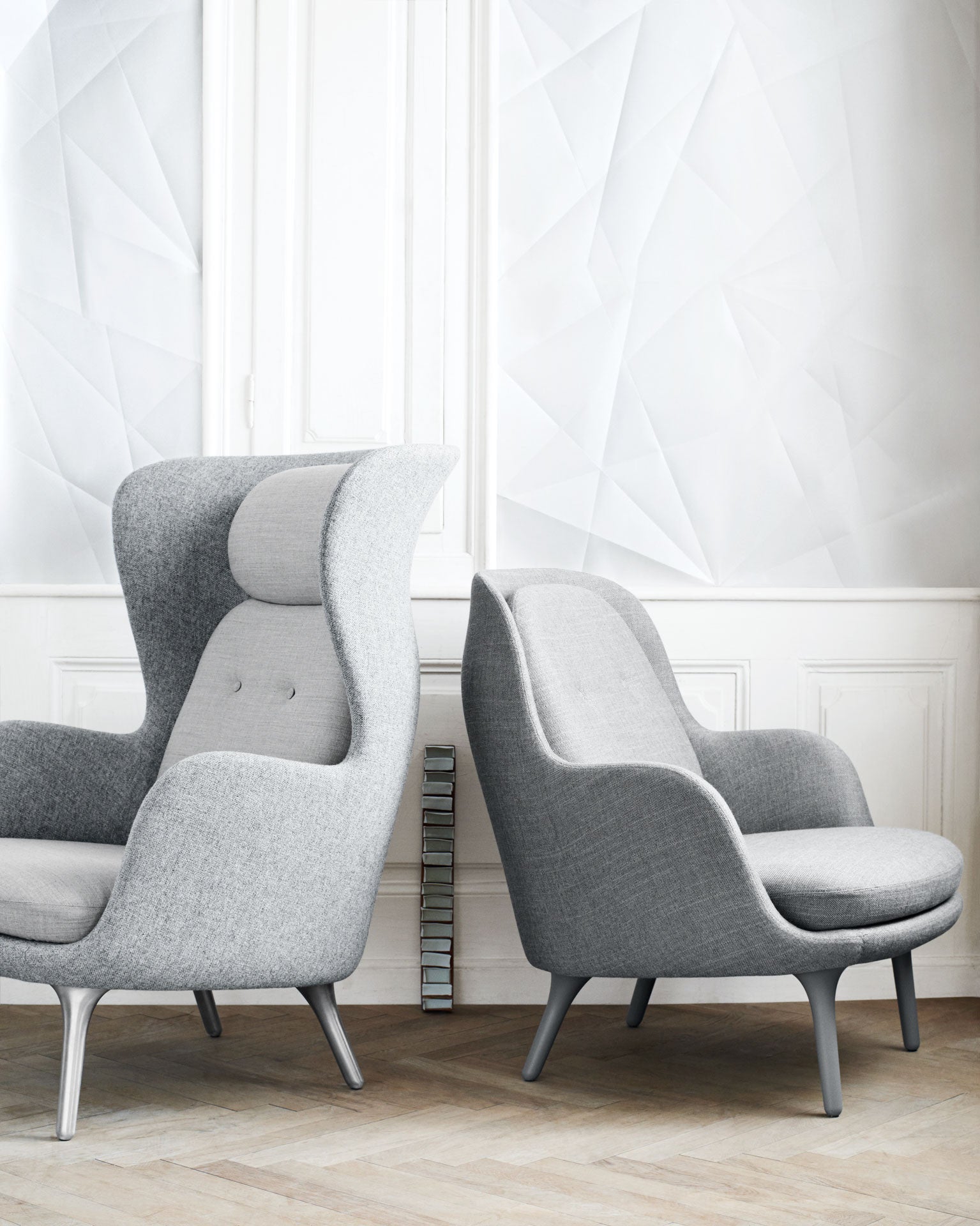 fritz_hansen_jaime_hayon_fri_chairro_chair_grey_fabric fritz_hansen_jaime_hayon_fri_chairro_chair_grey_fabric
