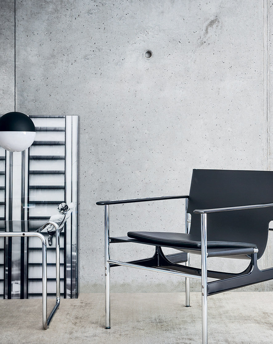 Pollock Arm chair with cushion, black cowhide