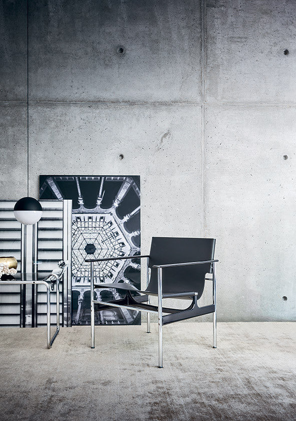 Pollock Arm chair without cushion, black cowhide