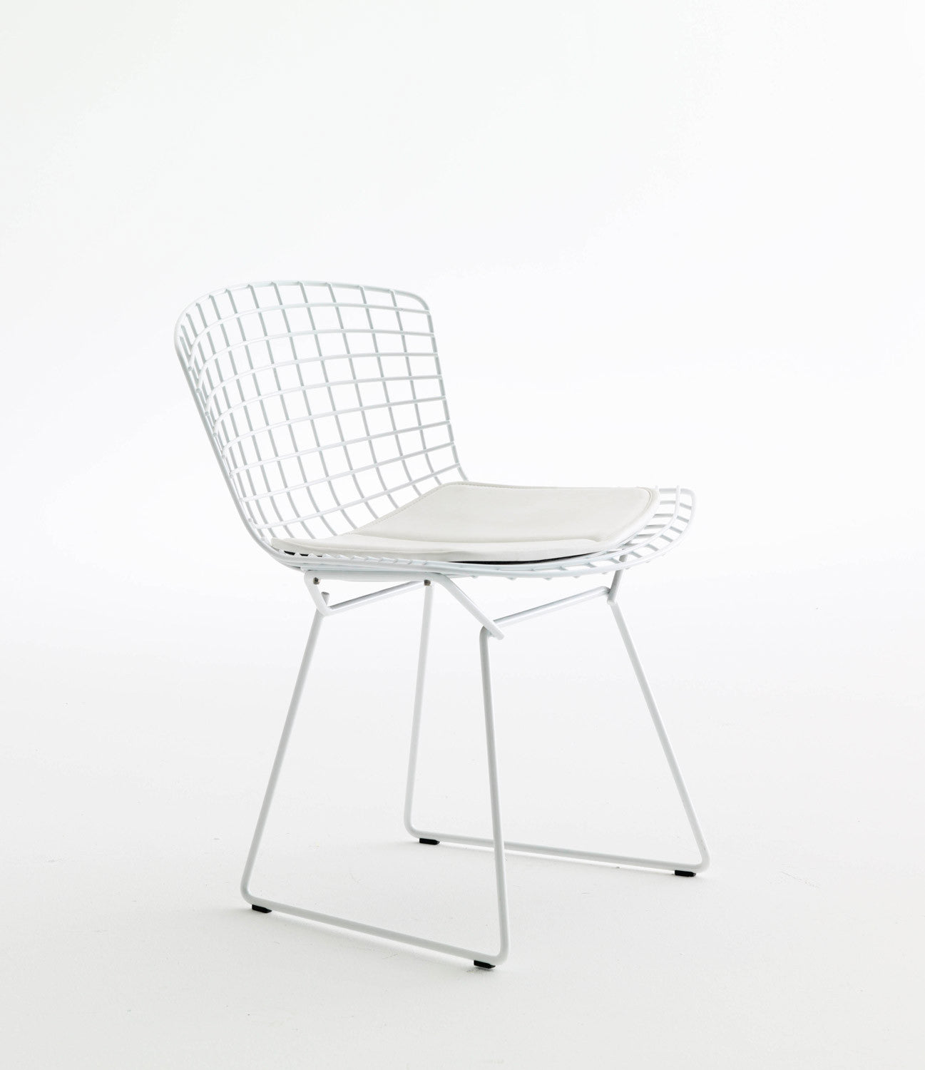 Bertoia side chair in white