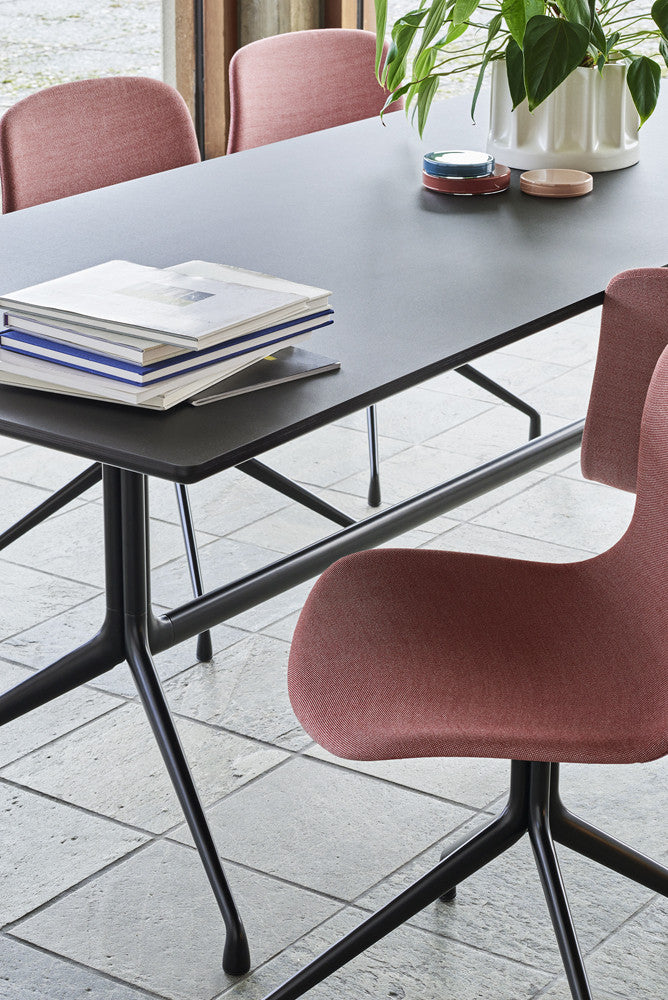 hay-hee-welling-chair-AAC-11-4-star-swivel-aluminium-base-upholstered-pink