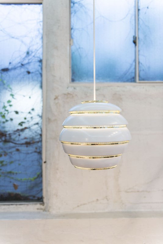 Beehive Pendant Brass