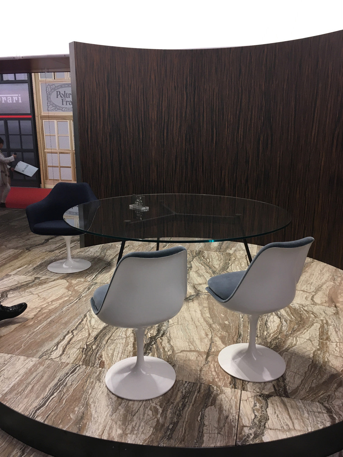 Grasshopper Round Table