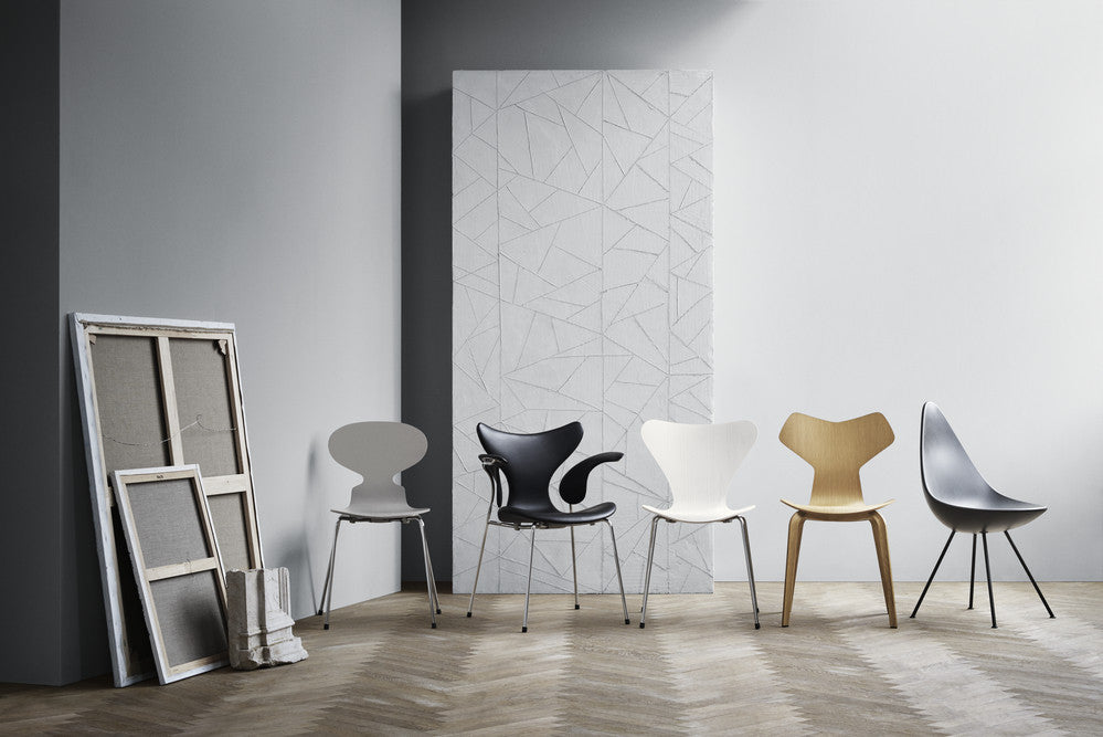 fritz_hansen_arne_jacobsen_lily_chair_series_7_ant_drop_group