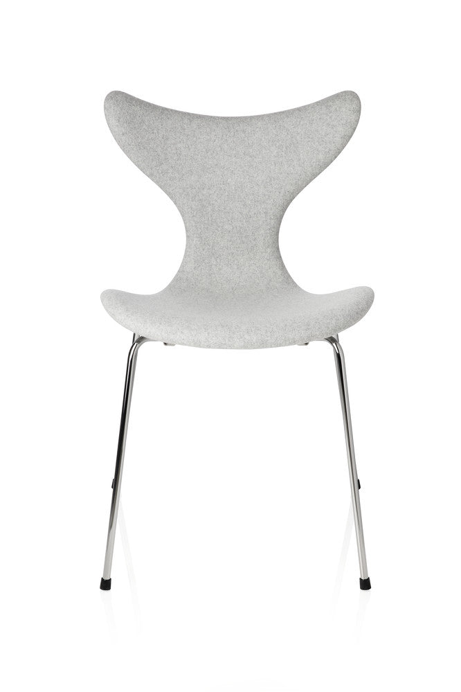 fritz_hansen_arne_jacobsen_lily_chair_upholstered_grey