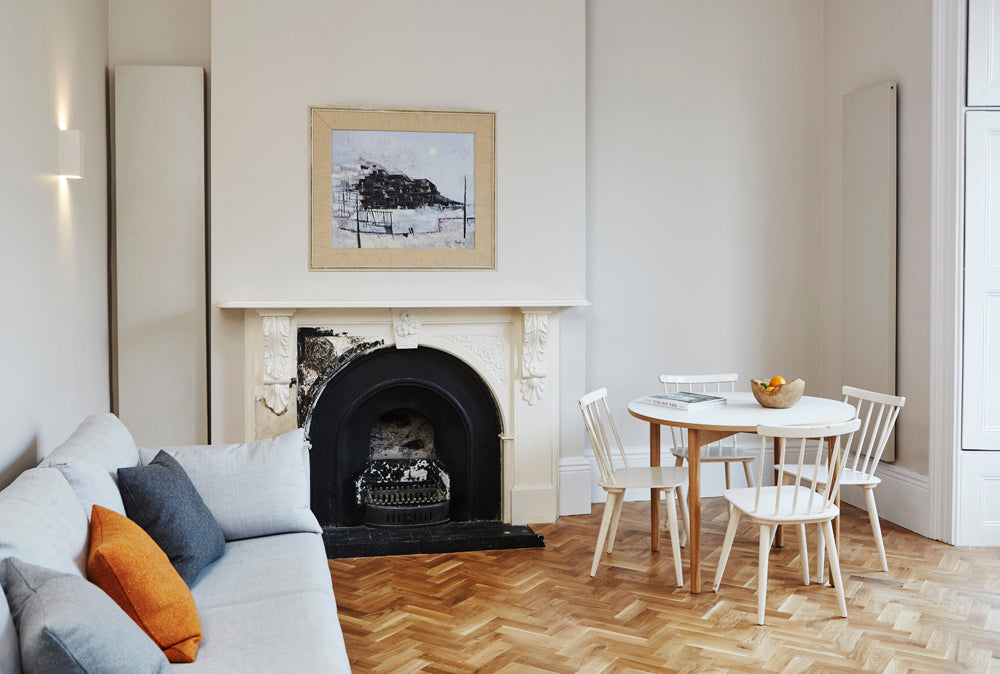 Eskimo Outline Radiator in Matt White