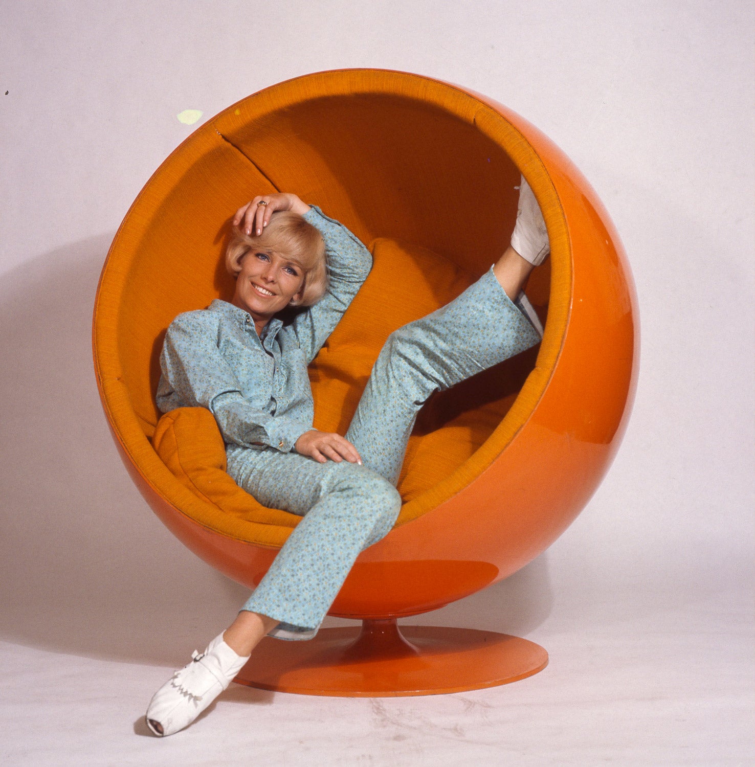 Eero Aarnio Originals Ball Chair Eero Aarnio Originals Ball Chair