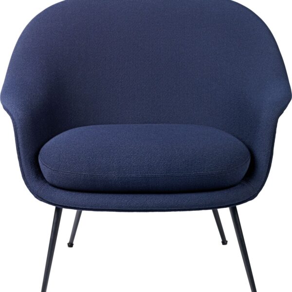 Bat Lounge Chair Low Back, Black Matt base, Vidar upholstery.