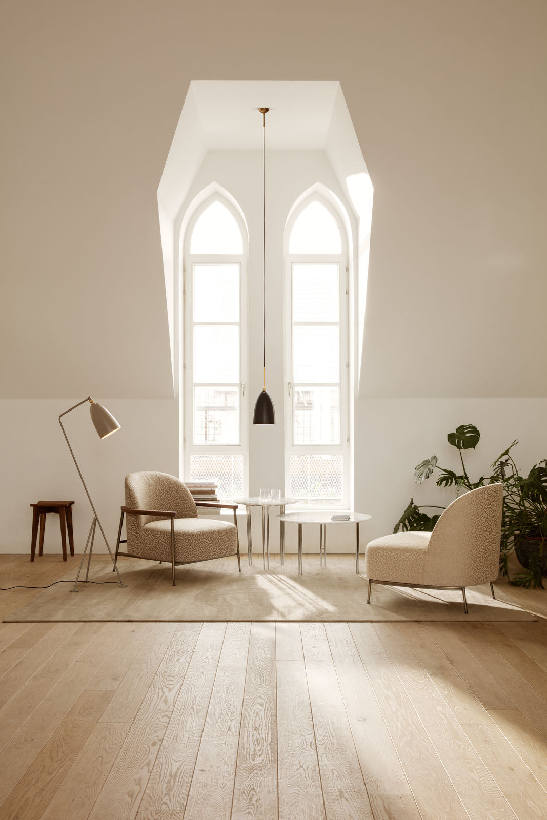 TrefleStool_GrashoppaFloorLamp_SejourLoungeChair_GrashoppaPendant_IOICoffeeTable_On-medium TrefleStool_GrashoppaFloorLamp_SejourLoungeChair_GrashoppaPendant_IOICoffeeTable_On-medium